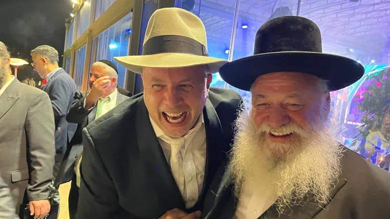 יצחק גולקנופף ומנחם טוקר