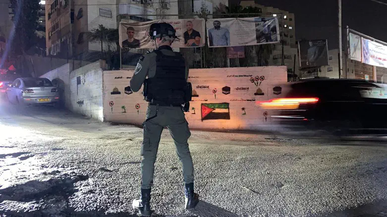 Ночная операция сил безопасности в Иерусалиме. Иллюстрация