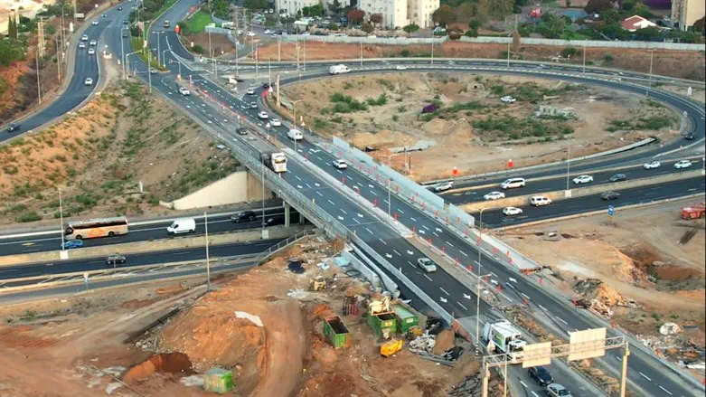 מחלף פולג נפתח לתנועה