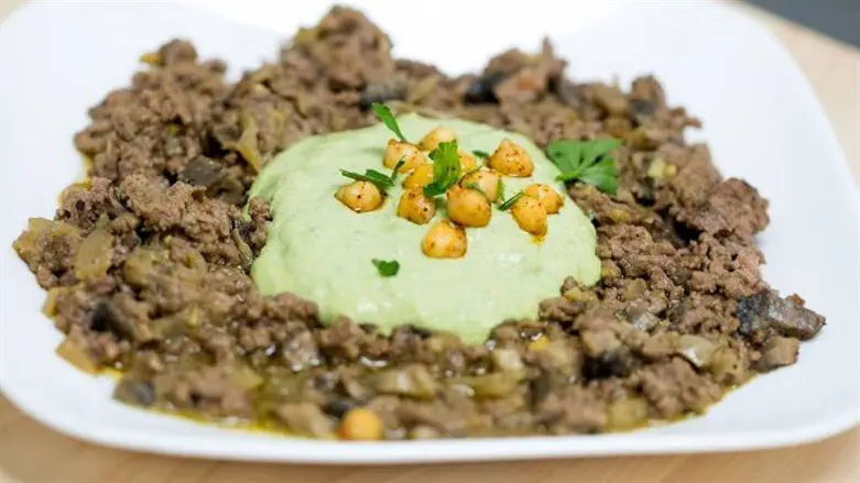 Meat and Hummus