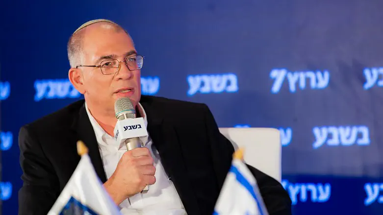 ניר אורבך