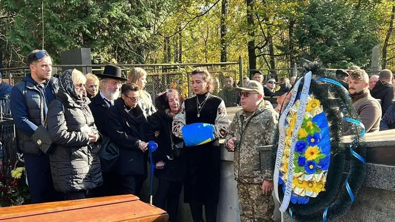 הלווית חייל יהודי בלבוב