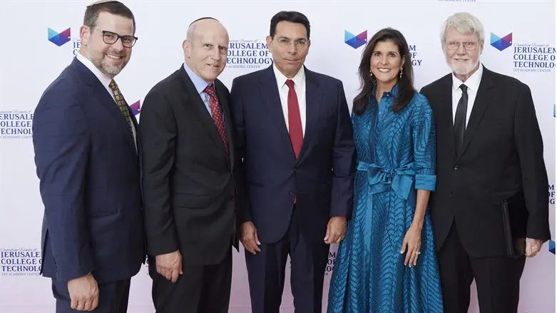 L to R Daniel Fogel, Stuart Hershkowitz, Danny Danon, Nikki Haley, Chaim Sukenik