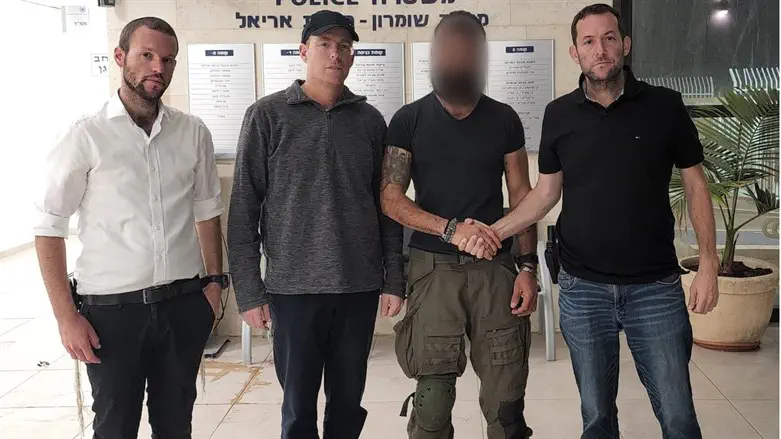 דגן עם רבש"ץ הר ברכה ומזכירות היישוב