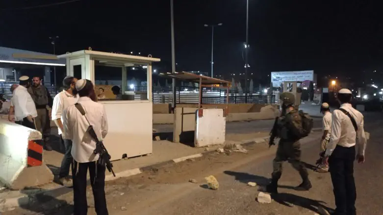 המפגינים באחד הצמתים