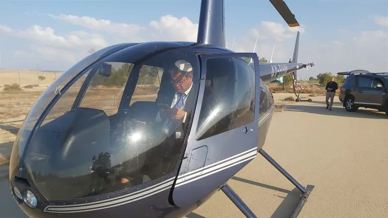Итамар Бен-Гвир в вертолете