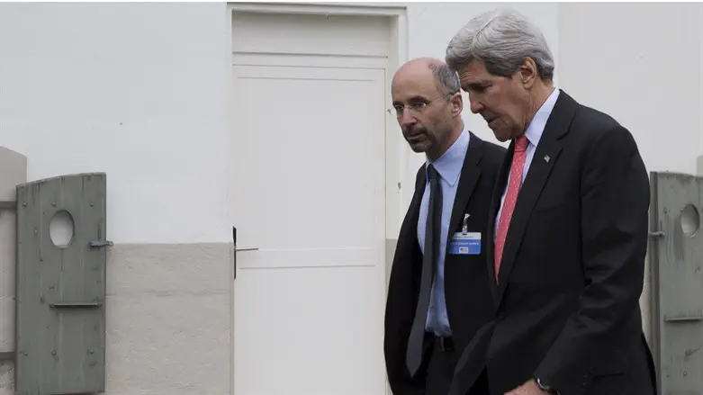 Роберт Мэлли и Джон Керри