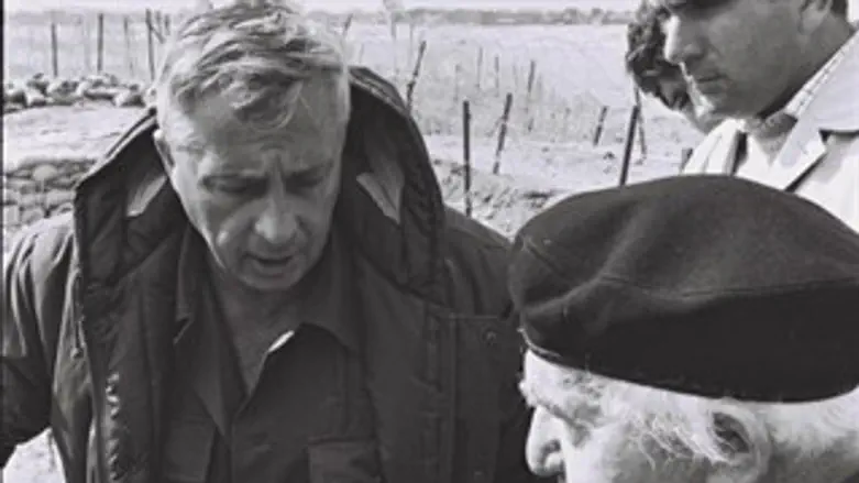 "מתקשרים לח"כים". בן גוריון ושרון