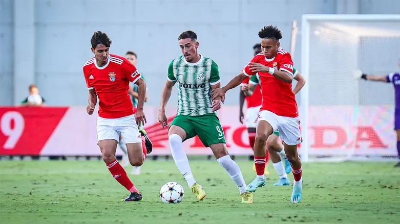 קבוצת הנוער של חיפה מול בנפיקה הערב