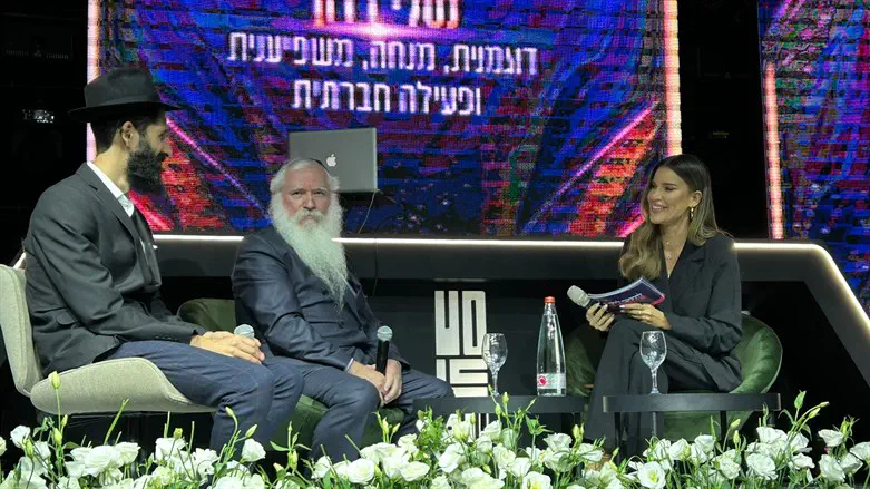 נטלי דדון והרב מאניס פרידמן