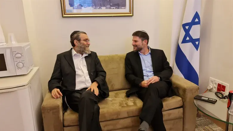 האינטרס המשותף בפסקת ההתגברות חיבר ביניהם. סמוטריץ' וגפני