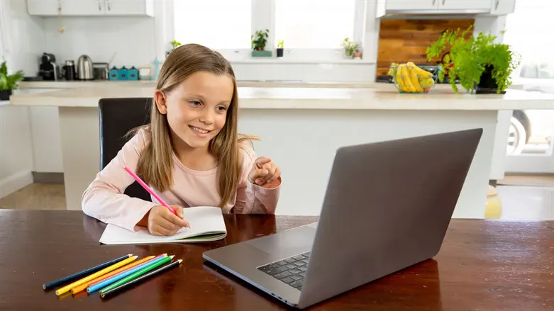 ילדה אילוסטרציה