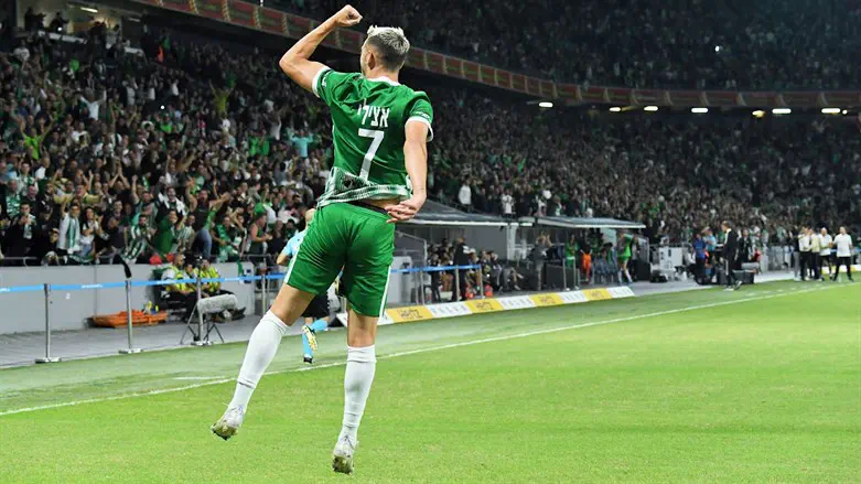 אצילי. היהודי הראשון באמירויות