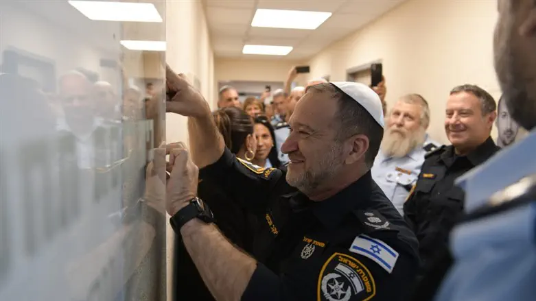 קביעת המזוזה