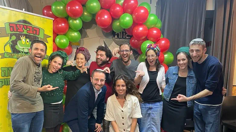 האנדרדוסים, בנות הזוג ומנהלי הגולה בעבר ובהווה