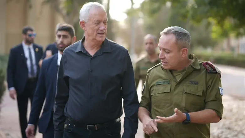 בני גנץ ואליעזר טולדנו 