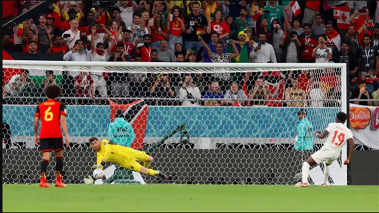 דיוויס מחמיץ פנדל הערב