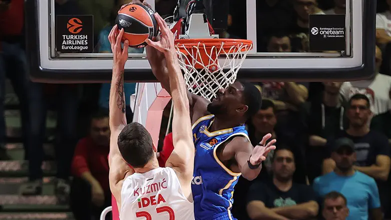 מכבי מול הכוכב הערב