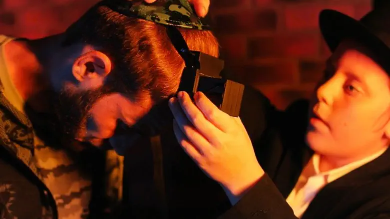 אלו רצים ואלו רצים