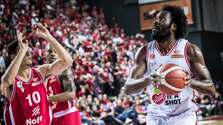 אונואקו. חזר לישראל, חזר לנצח