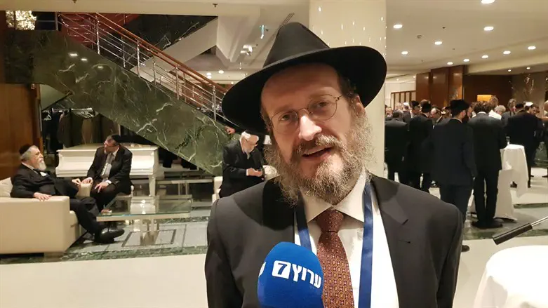 הרב מנדי חיטריק ,רב הקהילה האשכנזית באיסטנבול, טורקיה