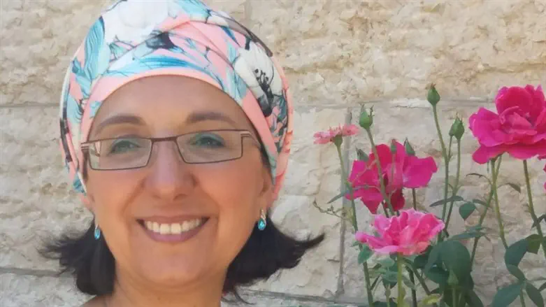 ד"ר נטלי אקון