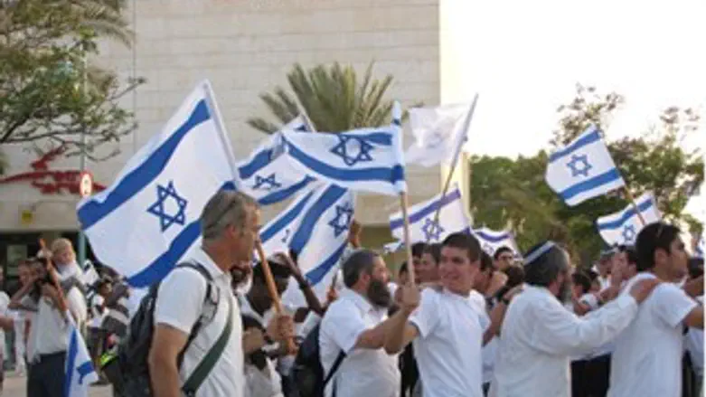 ריקודגלים בערד