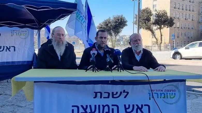 הרב דימנטמן, יוסי דגן וראש ישיבת חומש