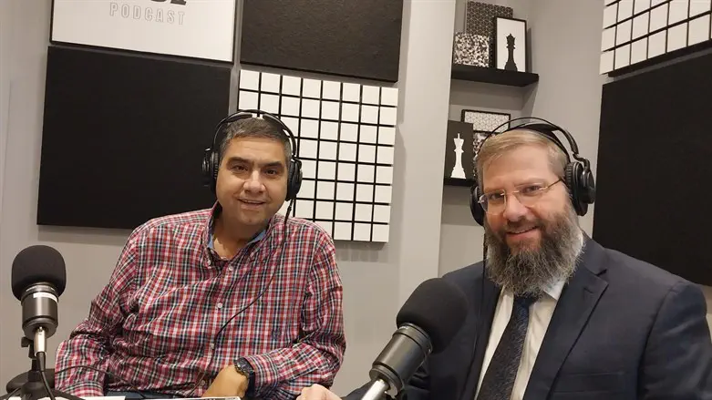 הרב אריה מונק ודודו סעדה