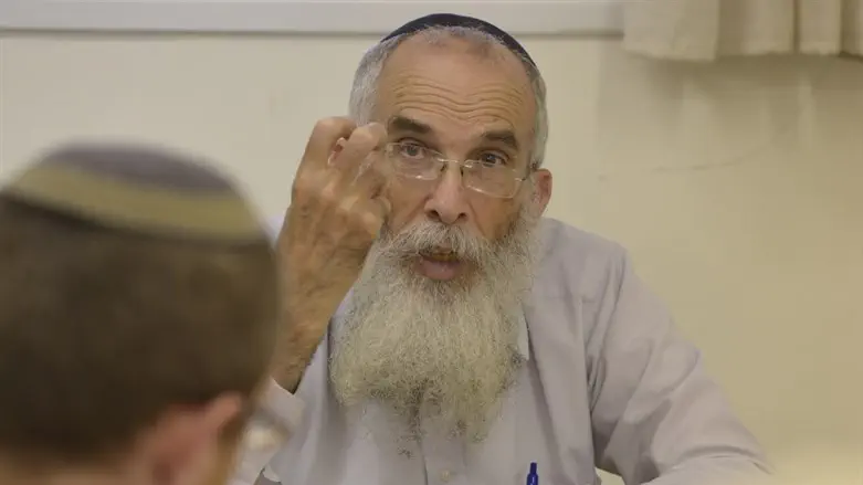 הרב מרדכי שטרנברג זצ"ל בישיבת מעלה אליהו