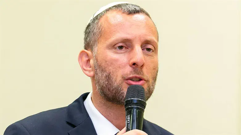 הרב נתנאל אלישיב