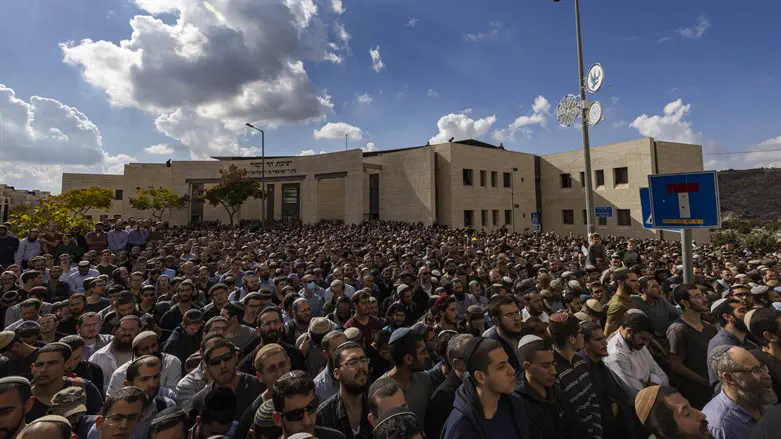 funeral of Rabbi Mordechai Sternberg