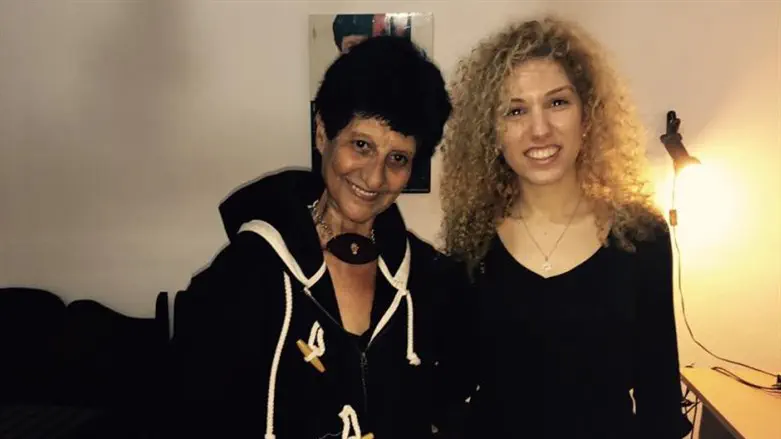 אהובה עוזרי ואתי רומנו