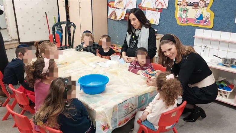 ח"כ וולדיגר עם הילדים