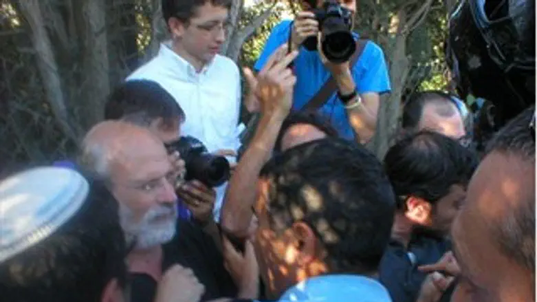 עימותים בריקודגלים