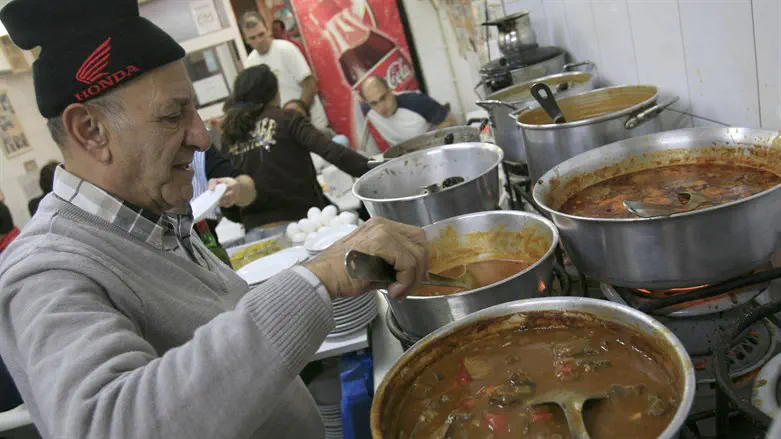 עזרא שרפלר ז"ל במסעדת עזורה