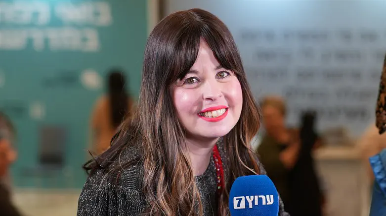חני ליפשיץ