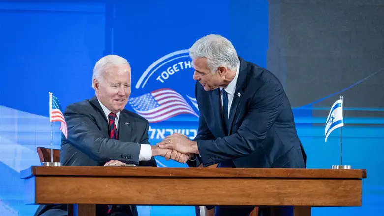 נשיא ארצות הברית ג'ו ביידן עם ראש הממשלה לפיד