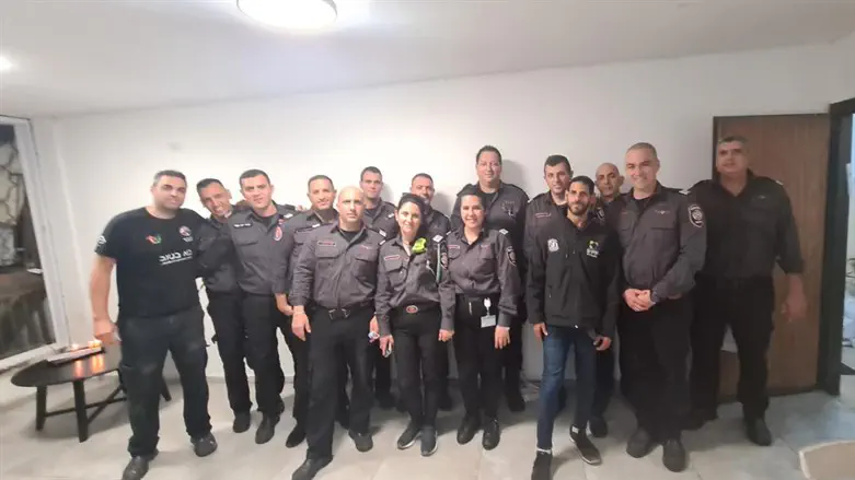 הכבאים בדירה