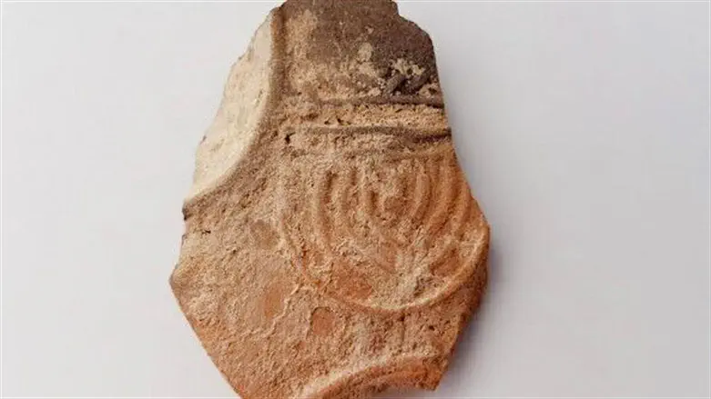 Menora on ancient artifact