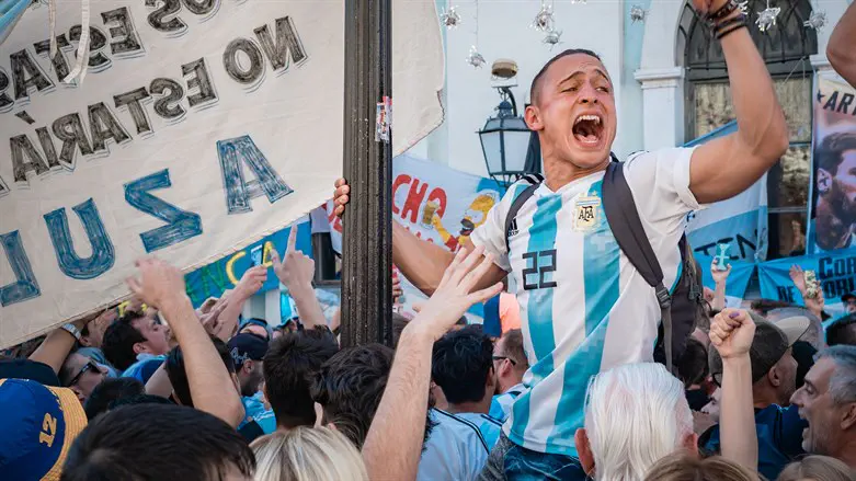 Аргентинские футбольные фанаты