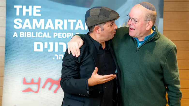 פרופ' סטיבן פיין עם משה אלפי
