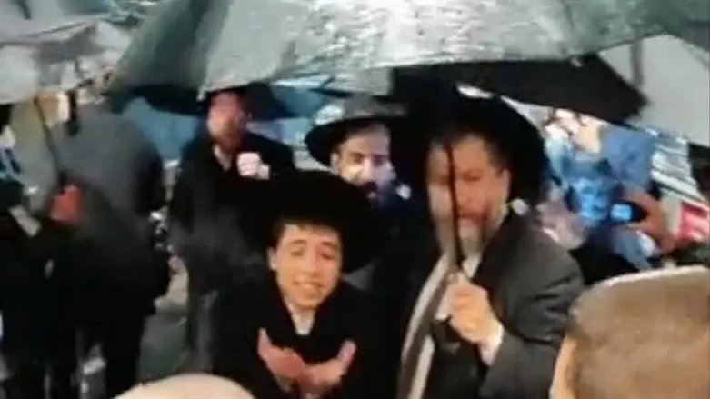 קיצונים נגד חיילים חרדים