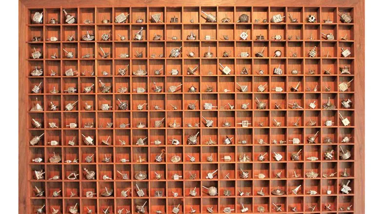 Holtz dreidel collection