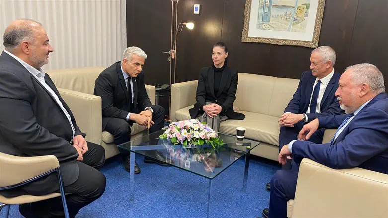 Meeting of leaders of opposition parties
