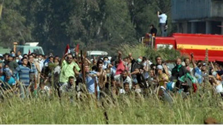 סורים במעבר הגבול בקוניטרה