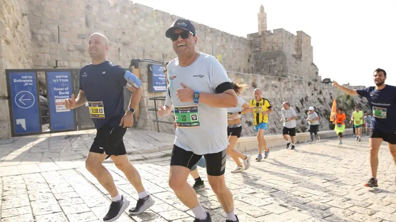 מרתון ירושלים עם ראש העיר