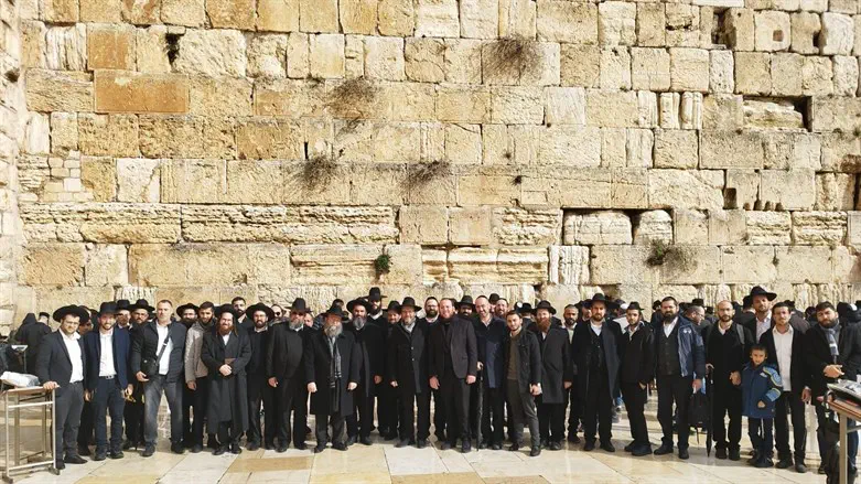 אברכי הכוללים מלוד בכותל