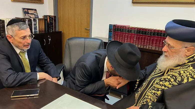 שר הדתות אצל הרב הראשי