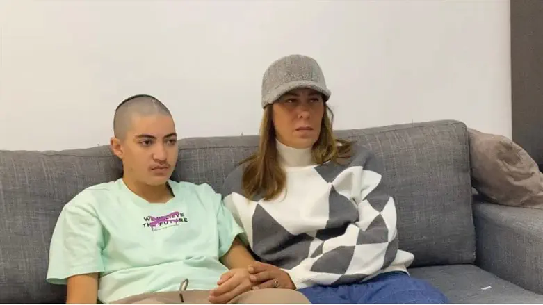 Or Paniri and his moher